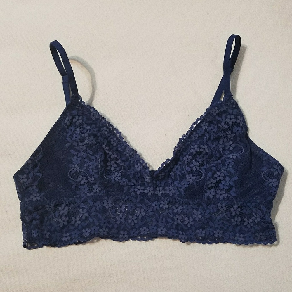 NWOT Gilly Hicks Blue Lace Bralette Medium